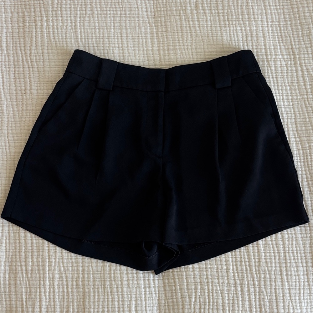 Women’s Express Stylist High Rise Black Shorts